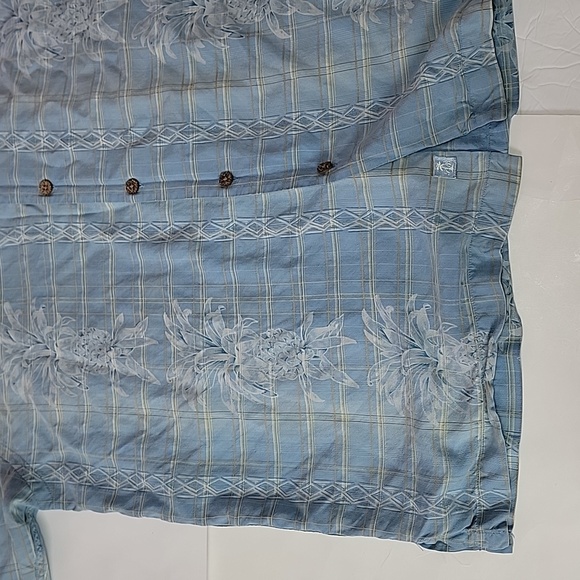 Tommy Bahama 100% Silk Button Down Shirt/ L. - Picture 6 of 13